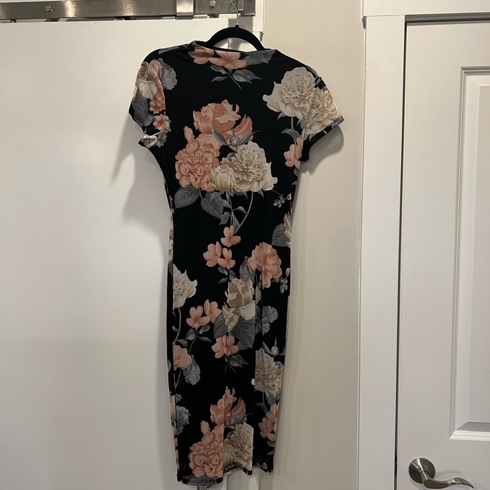 Fashion Nova Floral Midi Dress - Picture 7 of 9